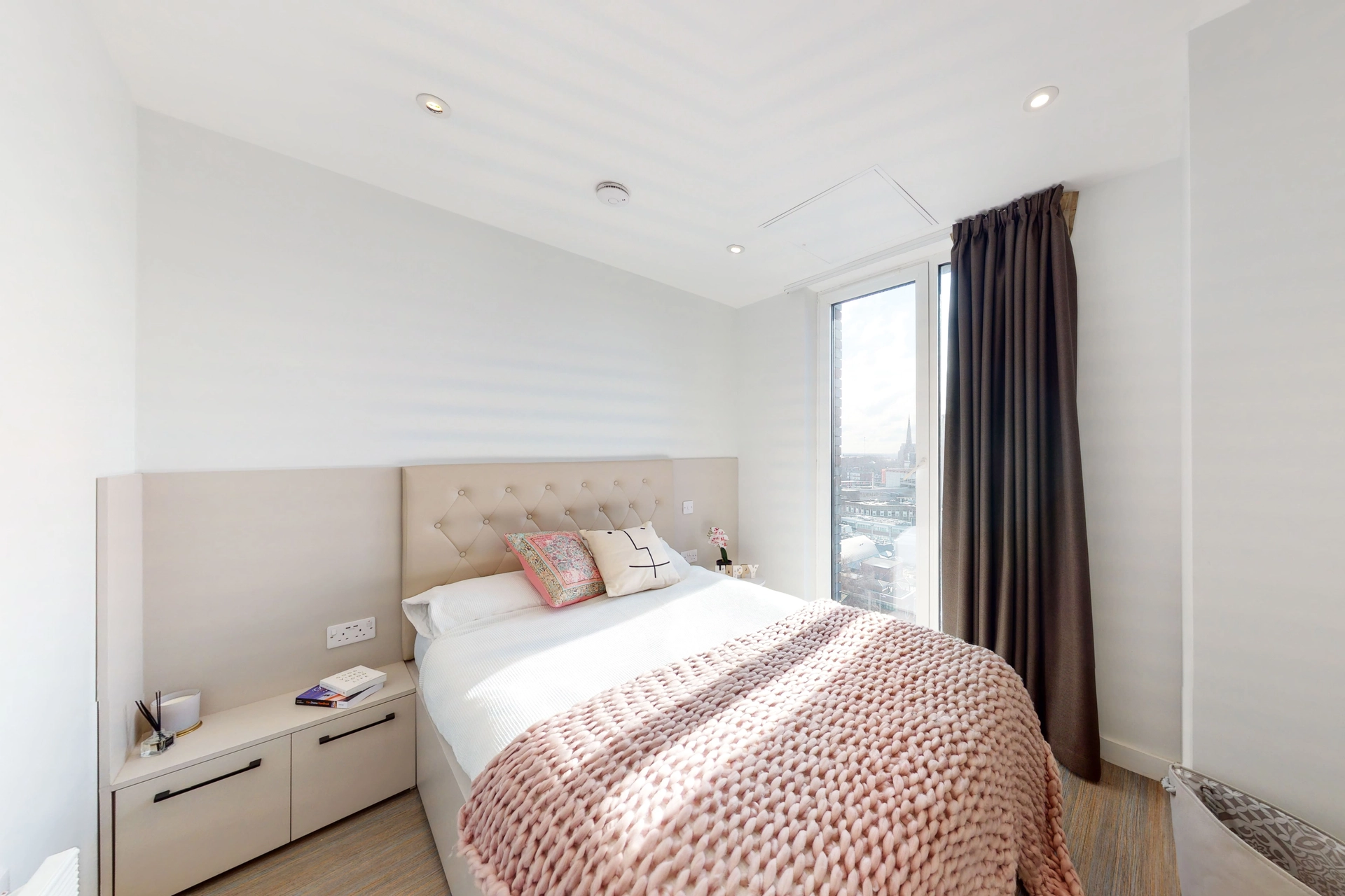 SILVER 2 BED APARTMENT - Canvas City Club - Gallery - 4