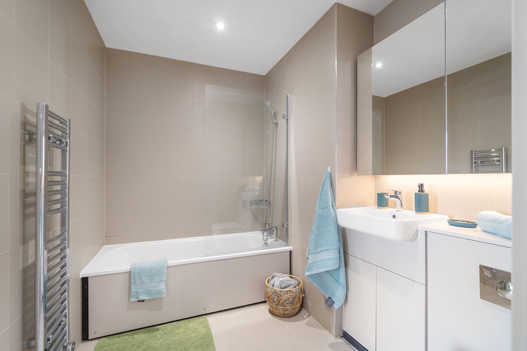 PLATINUM 2 BED APARTMENT - Canvas City Club - Gallery - 3