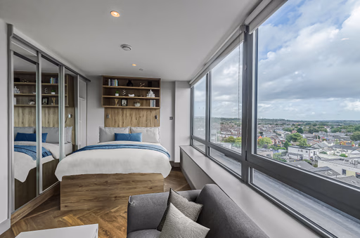  Loft Studio  -  Canvas The Parade  - Gallery -  2