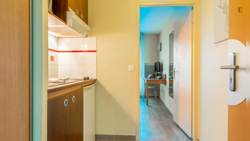 Excellent studio in Magny-les-Hameaux