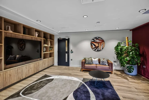 Canvas Capital House