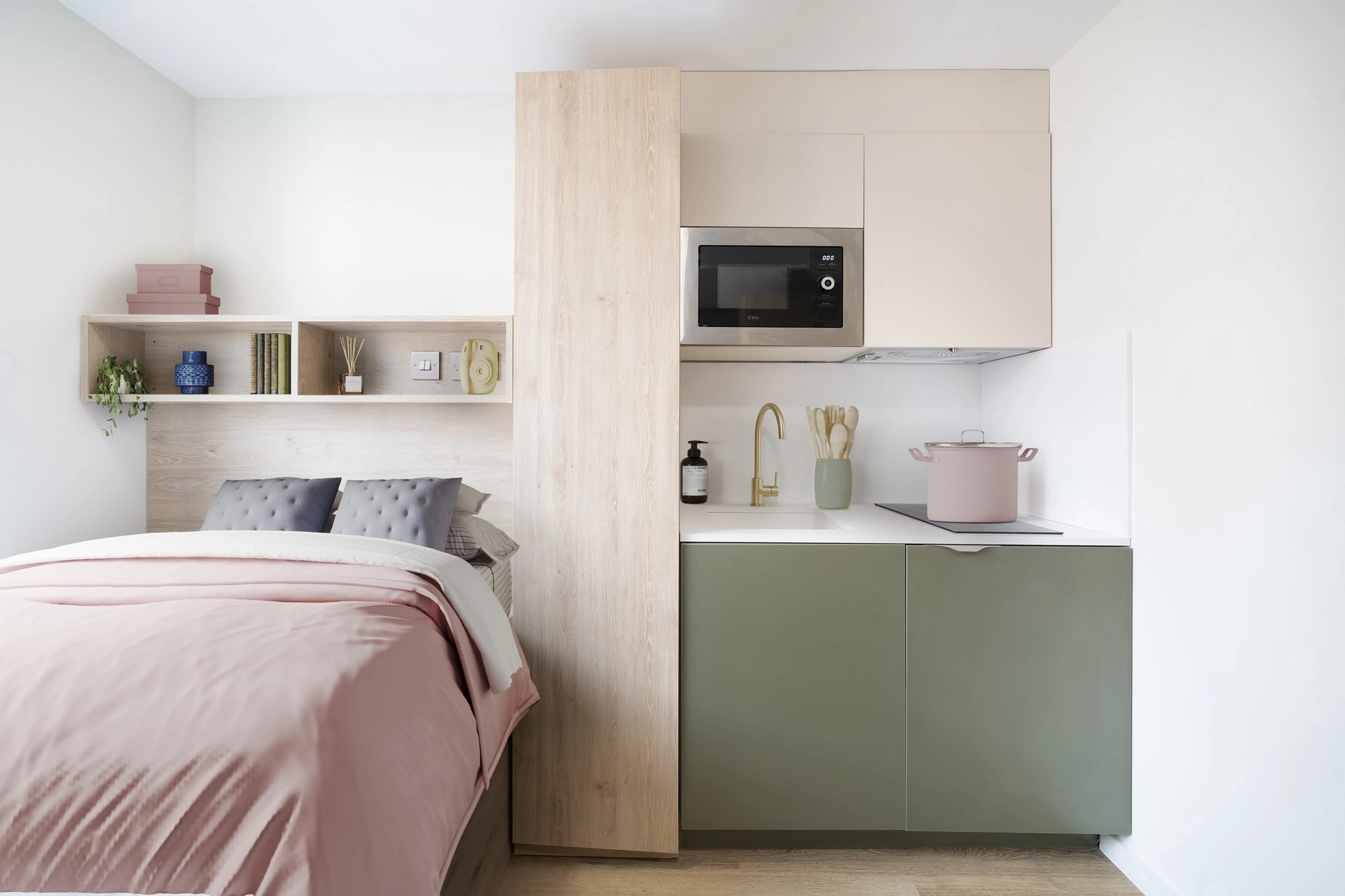  BRONZE STUDIO  -  Canvas Bristol  - Gallery -  3