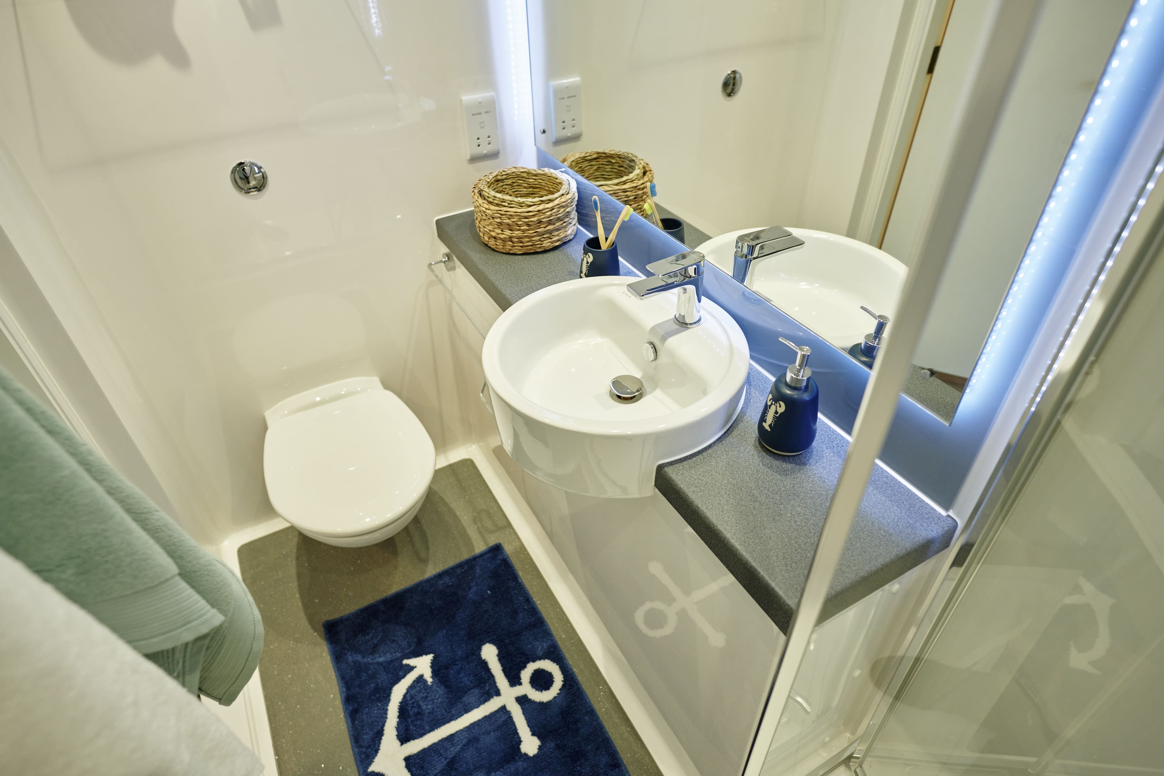  SILVER STUDIO  -  Canvas Bristol  - Gallery -  2