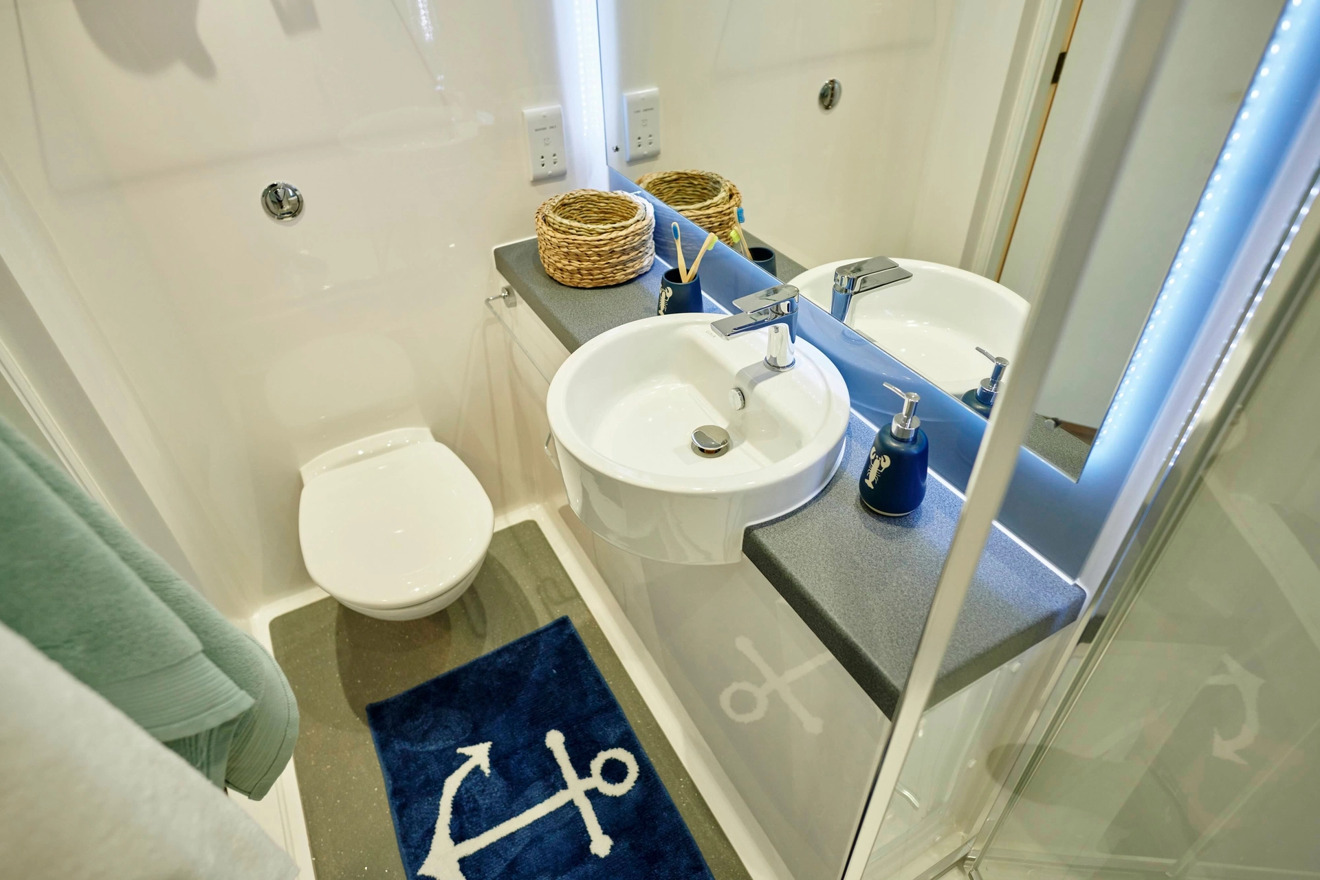 DIAMOND STUDIO - Canvas Bristol - Gallery - 2