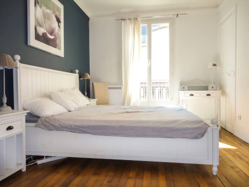 Marais / rue de Turenne (84)