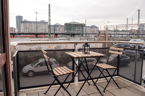 Bright 54 m² 1-bedroom flat with balcony and parking — 5 min to Hauptbahnhof - Gallery - 6