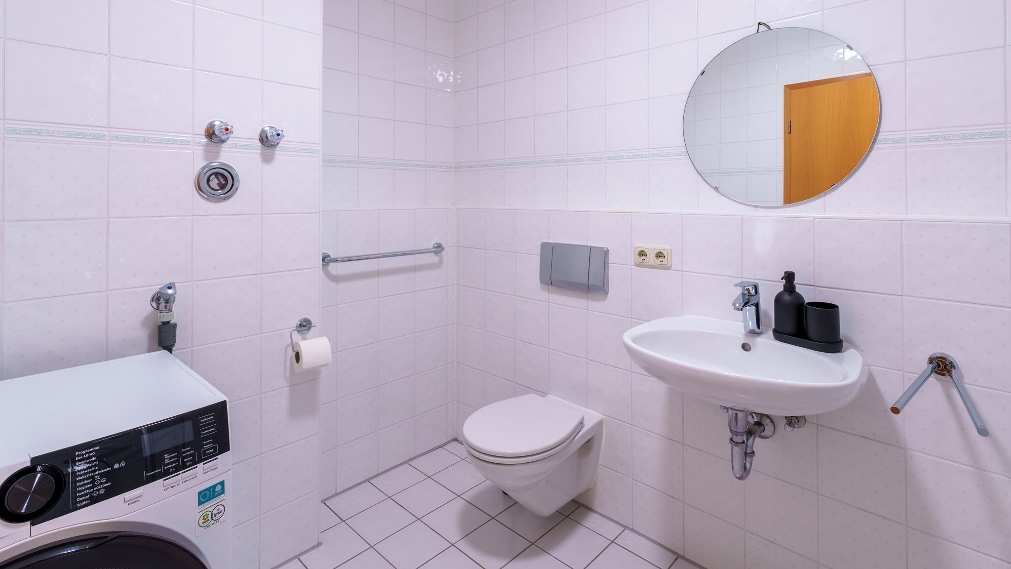  Perfect And Charming Studio In Gersthofen  -  Perfect and charming studio in Gersthofen  - Gallery -  6