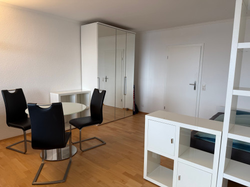 Fully equipped one-bedroom apartment with lake view and swimming pool - Gallery - 4