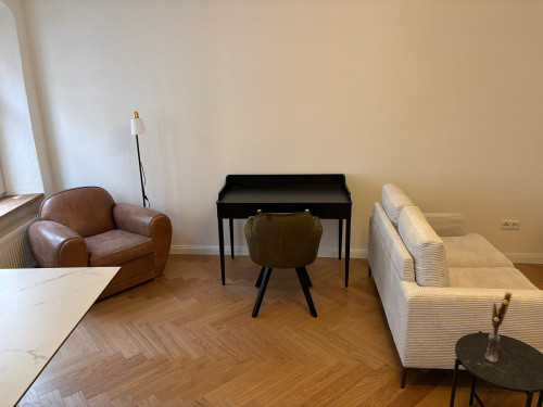 Historic charm meets modern luxury – live in the heart of the city - Gallery - 20