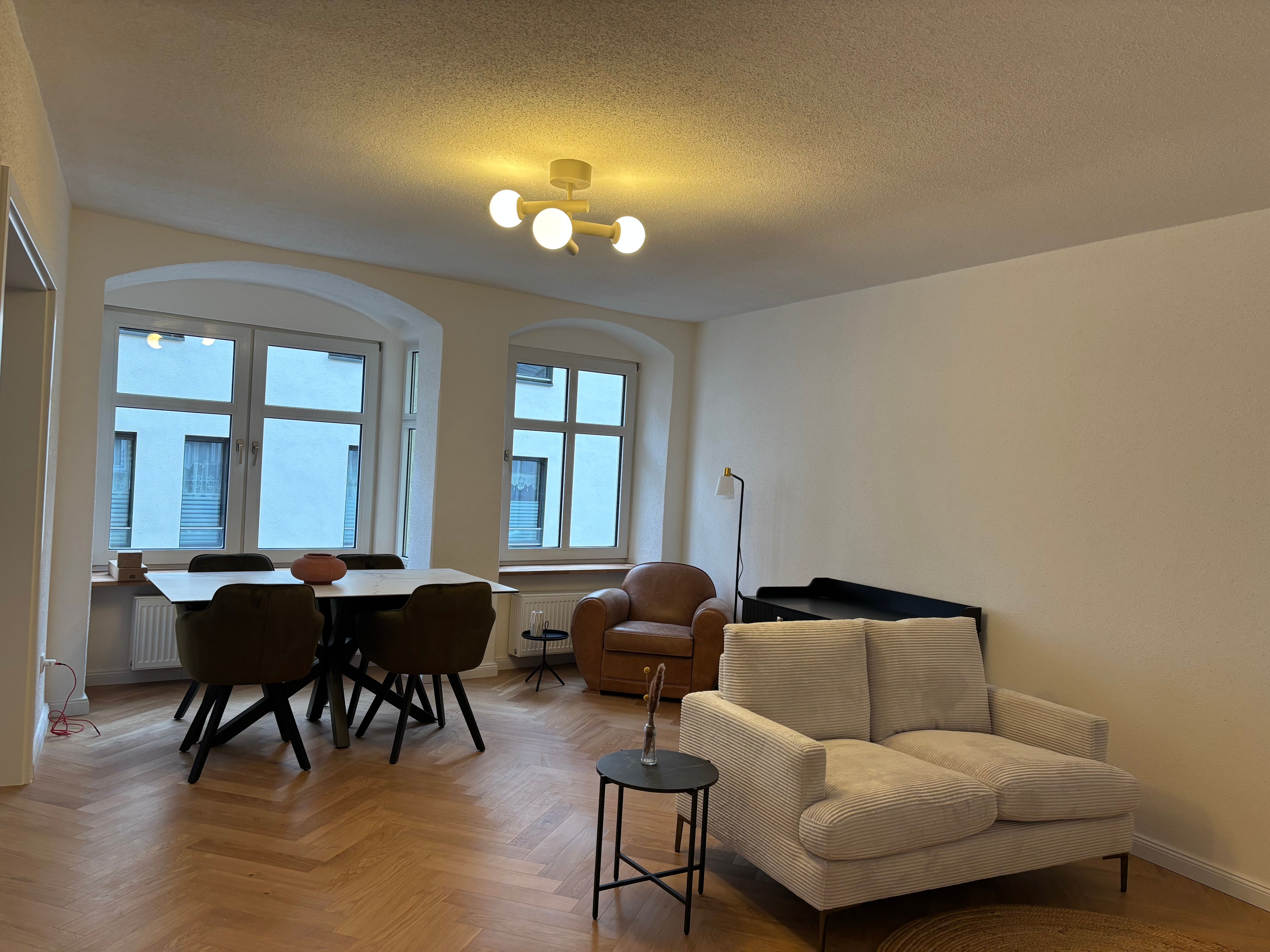 Historic Charm Meets Modern Luxury – Live In The Heart Of The City - 15