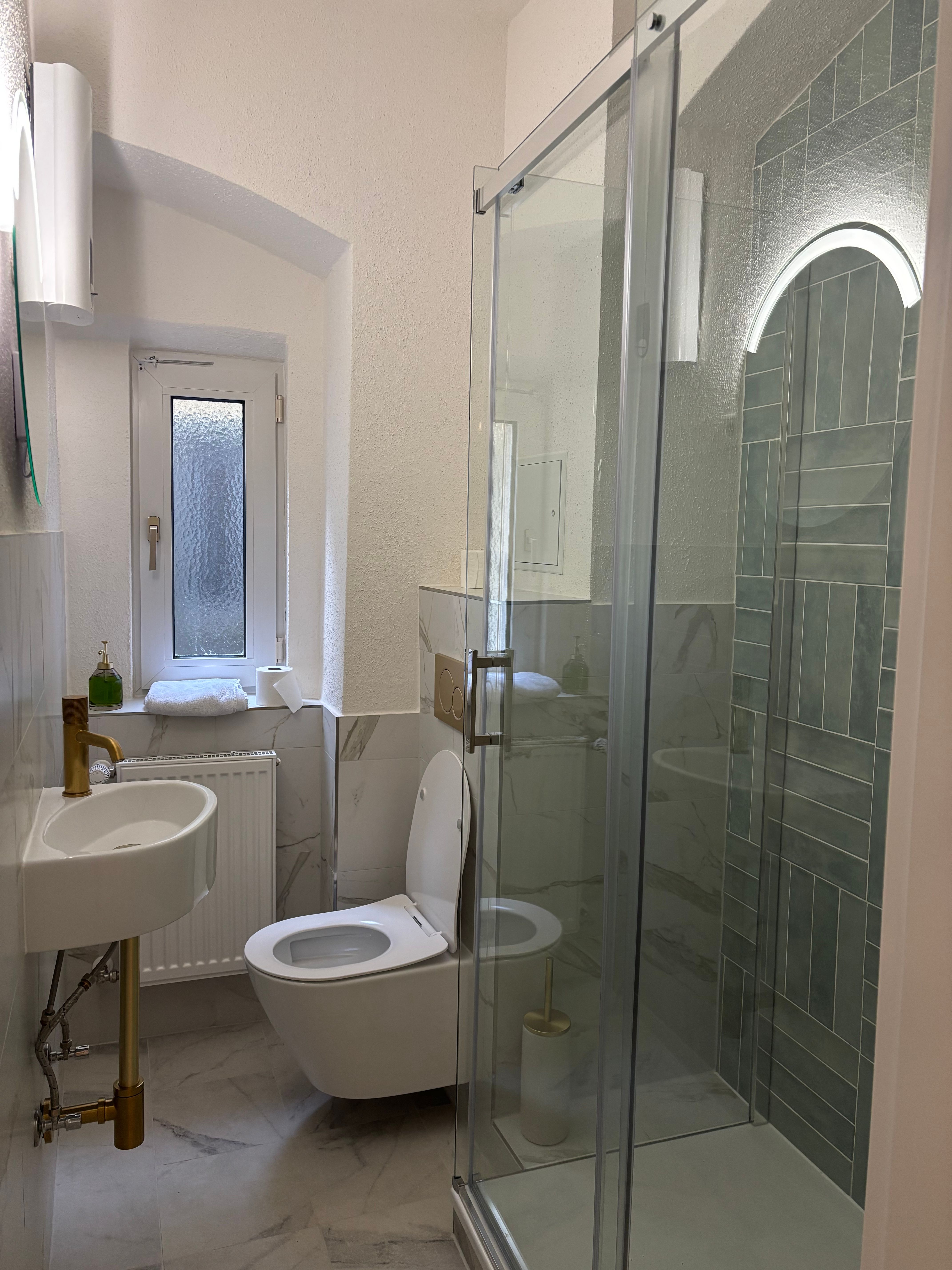 Historic Charm Meets Modern Luxury – Live In The Heart Of The City - 4