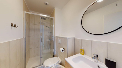 Restfull double ensuite bedroom with a kitchenette, in St Maurice - Pellevoisin