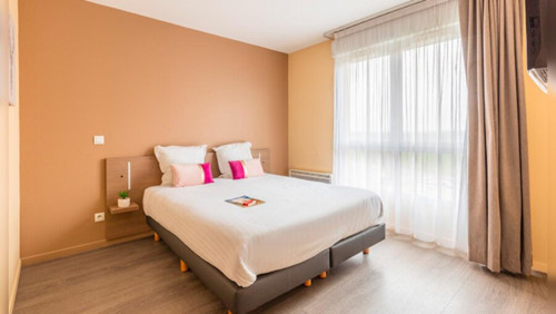 Excellent 1-bedroom apartment in Magny-les-Hameaux