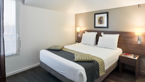 Homely 1-bedroom apartment in Roissy-en-France