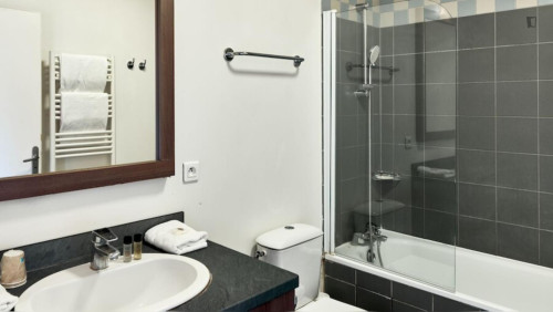 Homely 1-bedroom apartment in Roissy-en-France