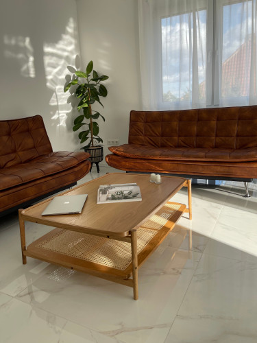 Large Stylish Apartment With Balcony And Two Bathrooms In Braunschweig