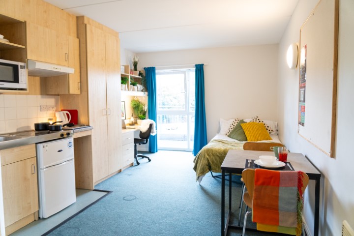 Large Ensuite Studio - Broadgate Park - Gallery - 1
