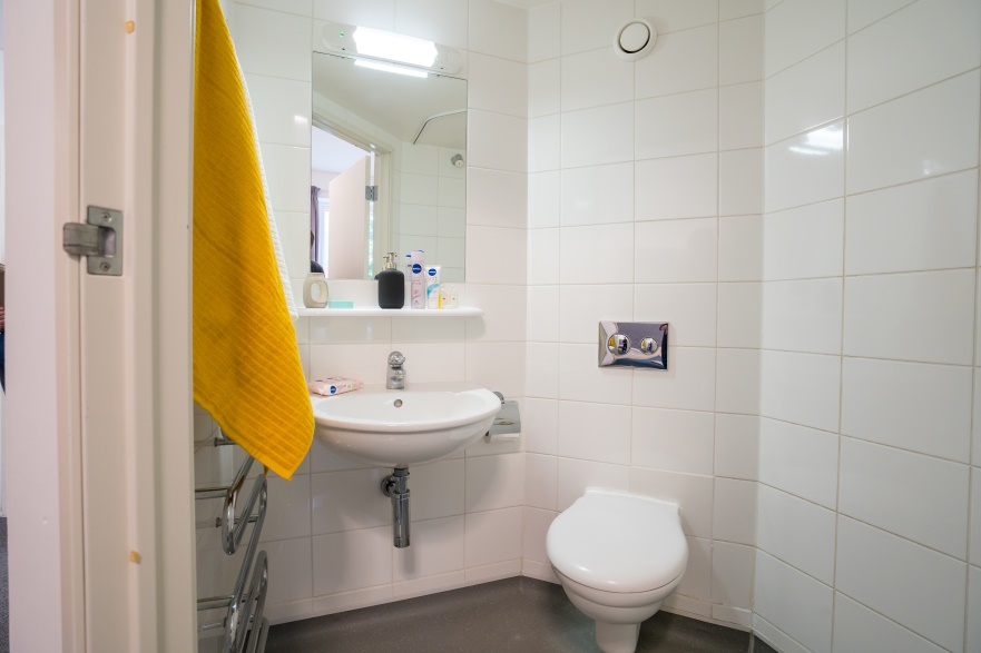  Standard Ensuite  -  New Hall  - Gallery -  4