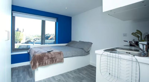  Standard Accessible Studio  -  Cube Greenwich  - Gallery -  1