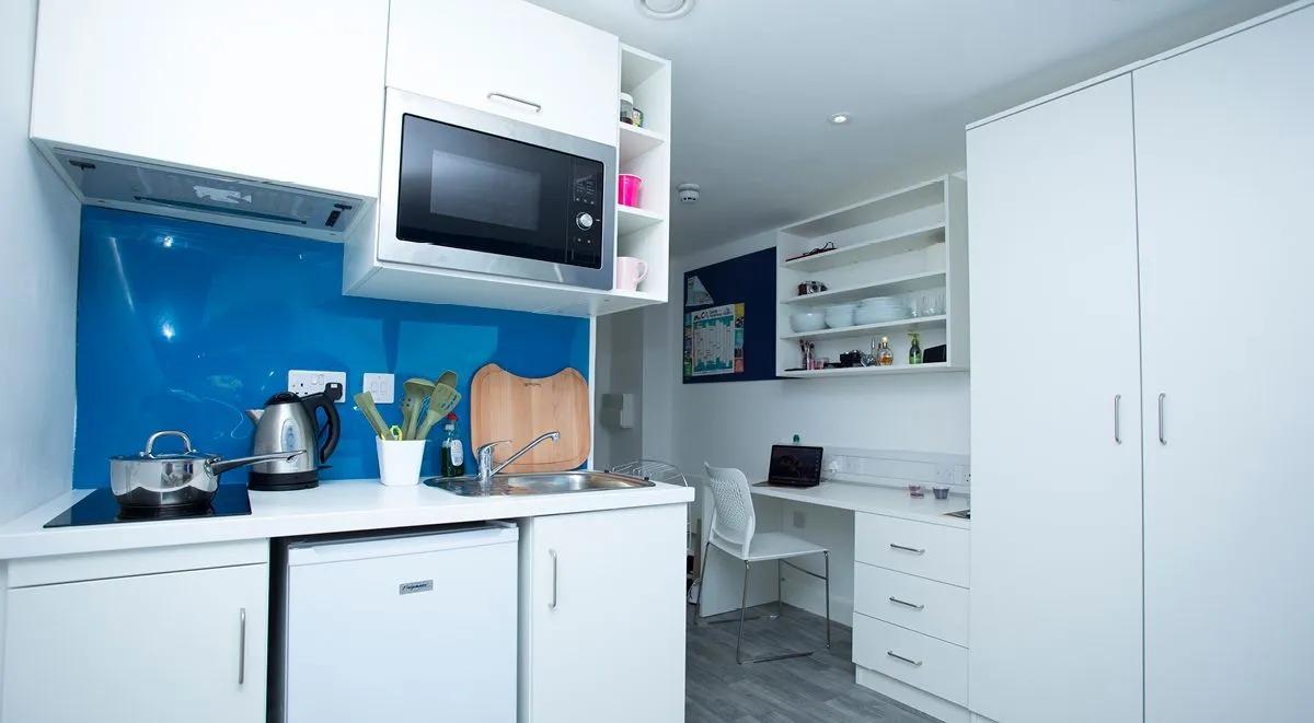 Standard Accessible Studio - Cube Greenwich - Gallery - 2