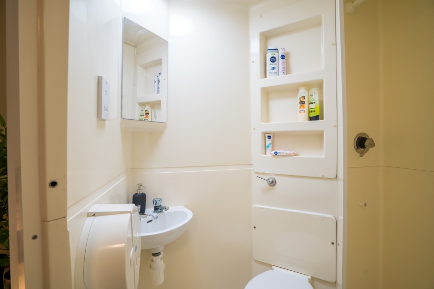 Standard Ensuite - Peverell - Gallery - 2