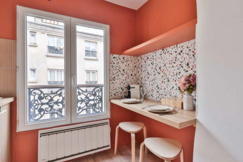 Cozy Studio in the Heart of Paris: Central Location and Modern Comfort