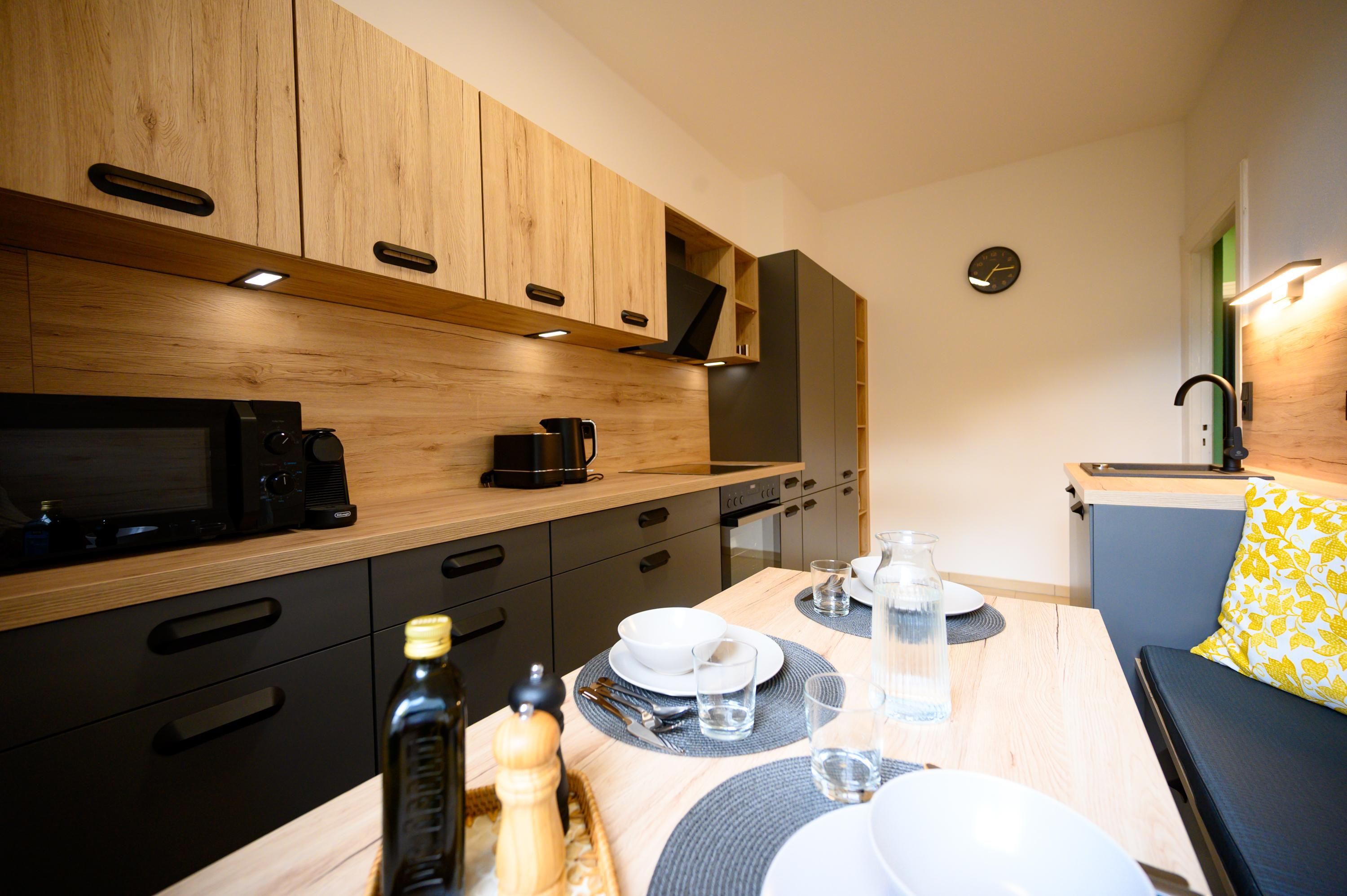 Modern Furnished Apartment Near The Alter Strom Warnemünde – Ideal For Business Stays - 7