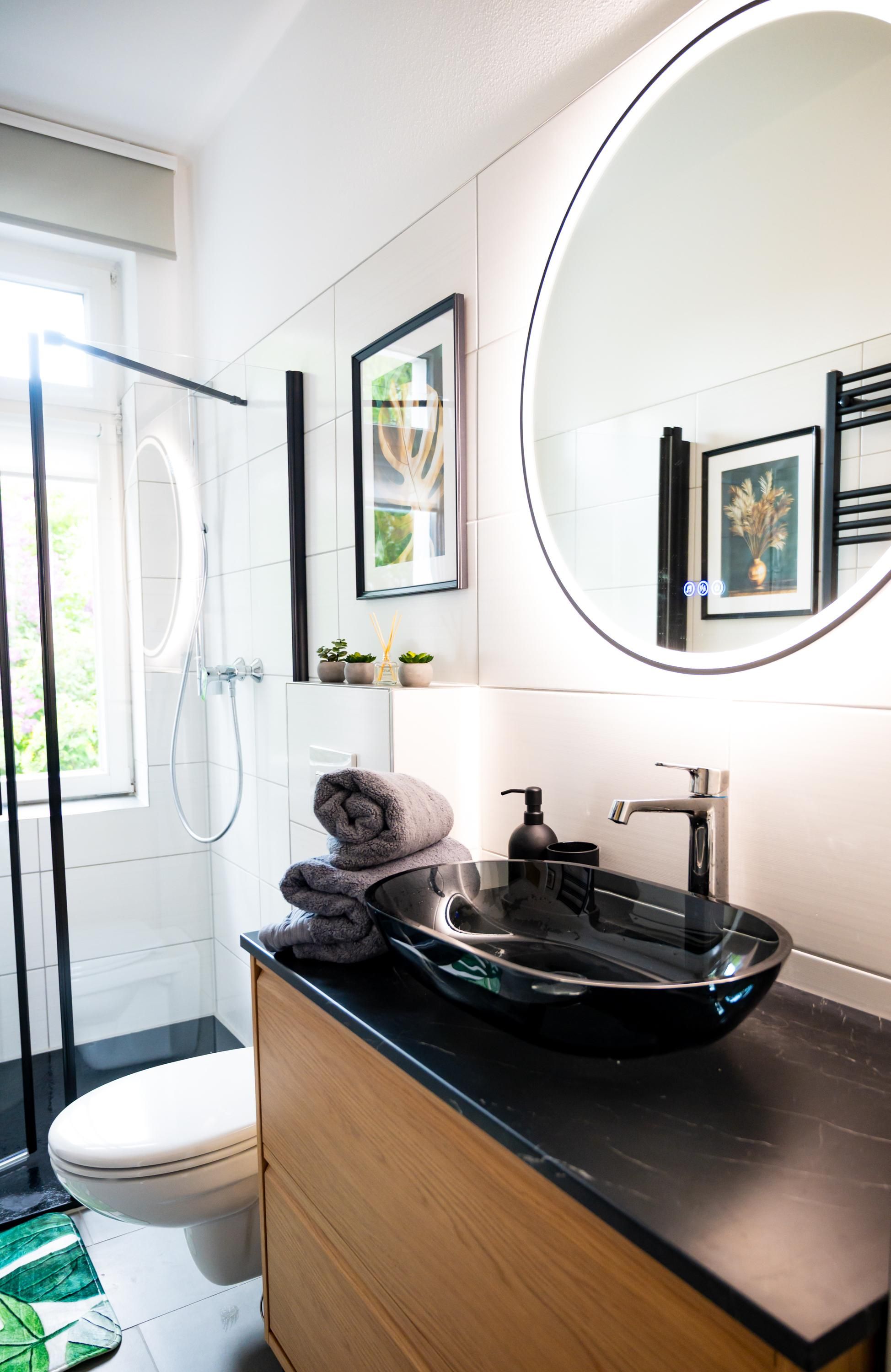 Modern Furnished Apartment Near The Alter Strom Warnemünde – Ideal For Business Stays - 13