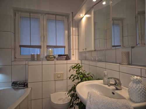 Neat & wonderful suite in Hagen - Gallery - 12