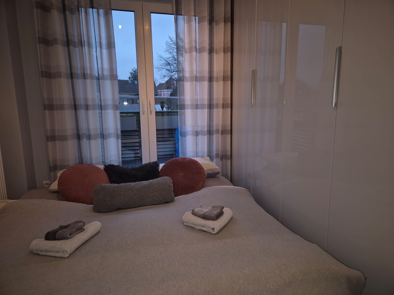  Neat & Wonderful Suite In Hagen  -  Neat & wonderful suite in Hagen  - Gallery -  23
