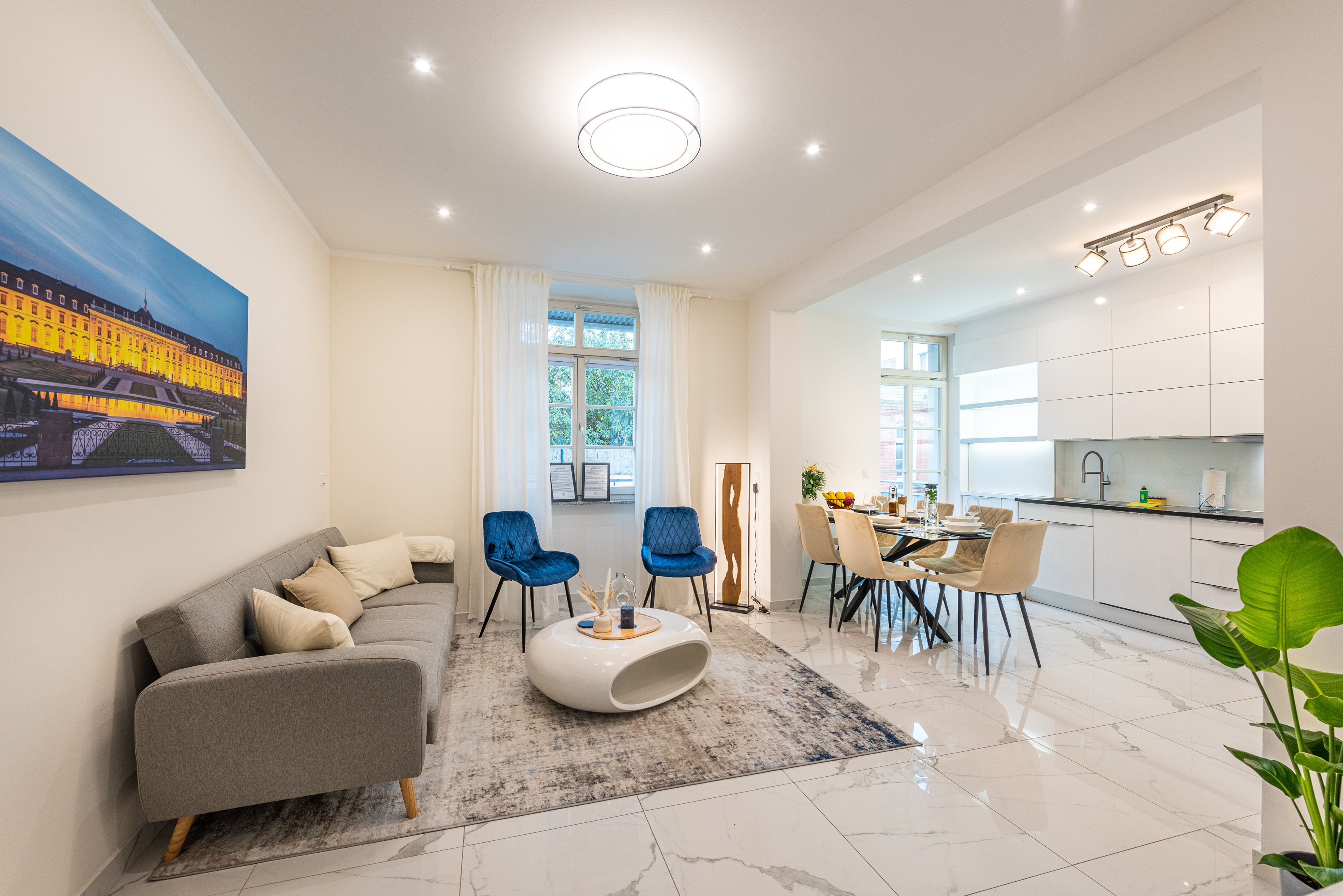  VIVID: Luxury Apartment|Central|Modern|Bathtub|2 Park Lots|Ground Floor  -  VIVID: Luxury Apartment|central|modern|bathtub|2 park lots|ground floor  - Gallery -  18