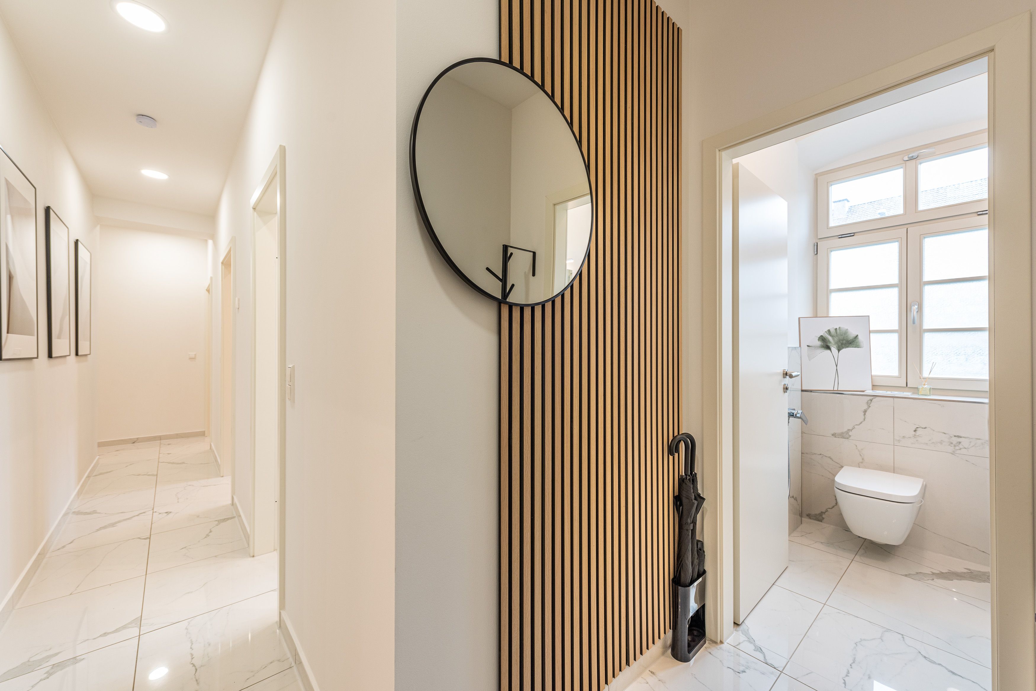  VIVID: Luxury Apartment|Central|Modern|Bathtub|2 Park Lots|Ground Floor  -  VIVID: Luxury Apartment|central|modern|bathtub|2 park lots|ground floor  - Gallery -  3