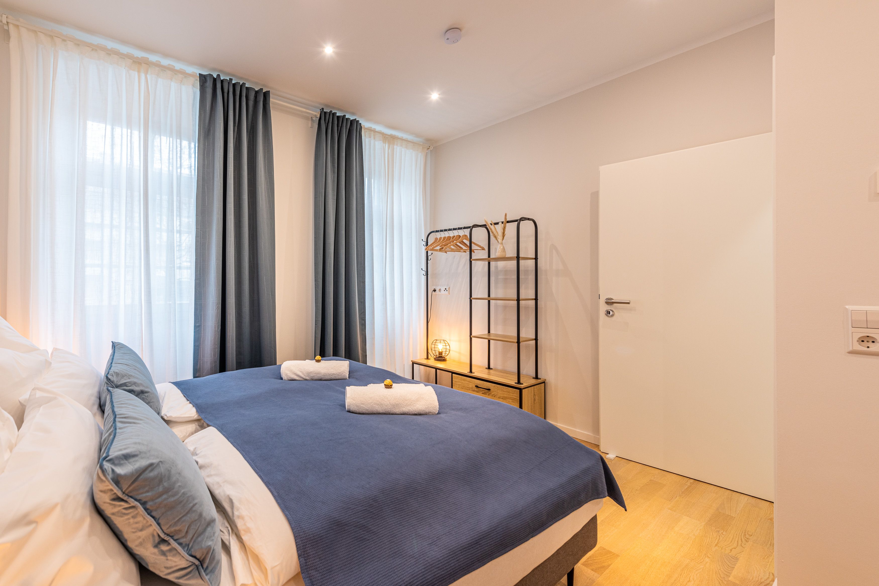  VIVID: Luxury Apartment|Central|Modern|Bathtub|2 Park Lots|Ground Floor  -  VIVID: Luxury Apartment|central|modern|bathtub|2 park lots|ground floor  - Gallery -  1