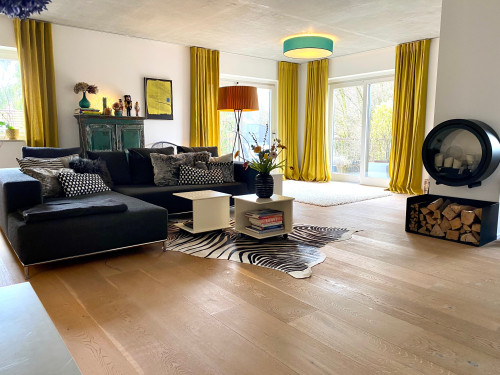 Stylish, spacious penthouse with a large roof terrace in Solln, near the Isar