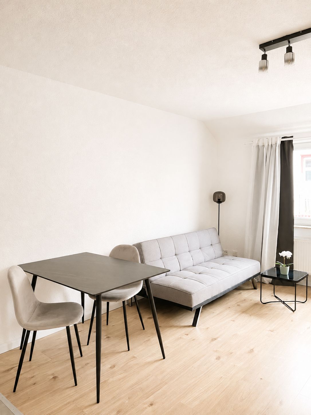 Premium Furnished City Center Apartment In Mannheim T6 – 53 Sqm, Newly Renovated, Home Office & Free - 3