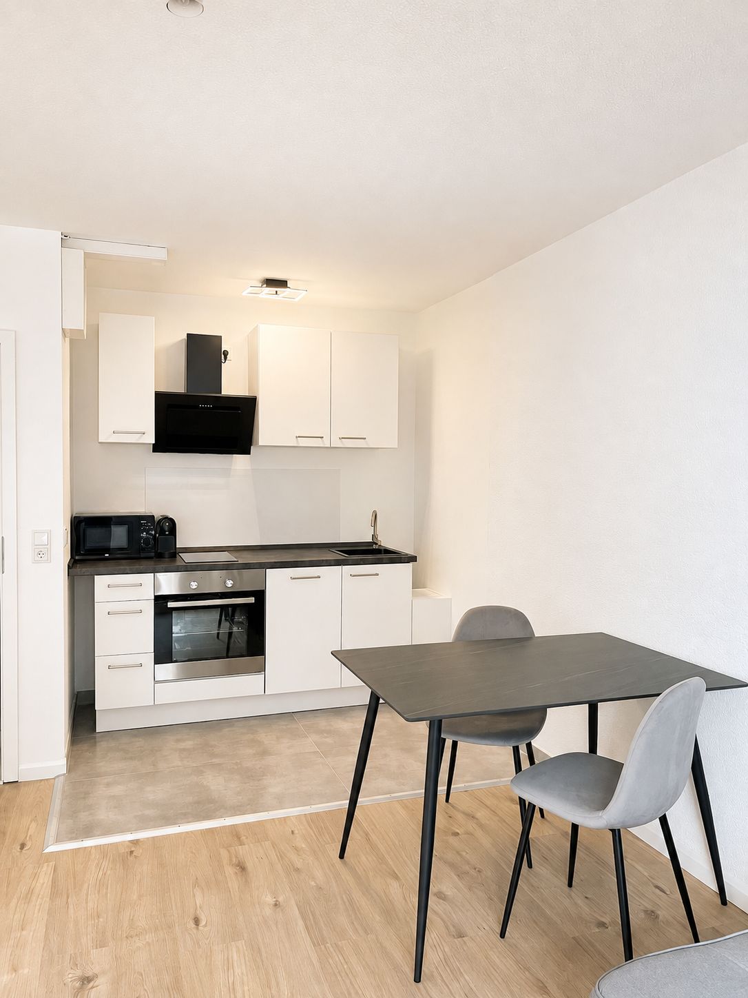 Premium Furnished City Center Apartment In Mannheim T6 – 53 Sqm, Newly Renovated, Home Office & Free - 25