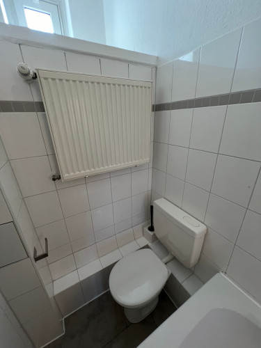 Highe-nd 2 Bedroom Apartment with a Loggia facing the park (Alt-Tempelhof)