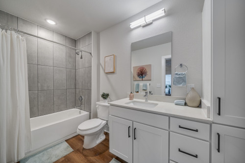Noble 2500 | Student Housing - Gallery - 37
