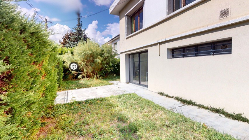 Furnished shared apartment of 115.89m2