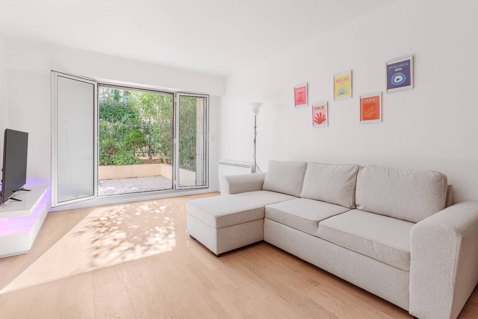 Fantastic Apartment In Quiet Street - Fantastic apartment in quiet street - Gallery - 1