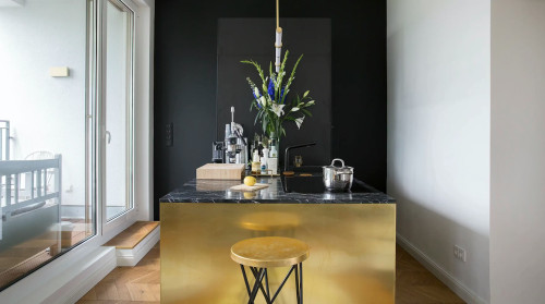 Sunny designer retreat in Mitte