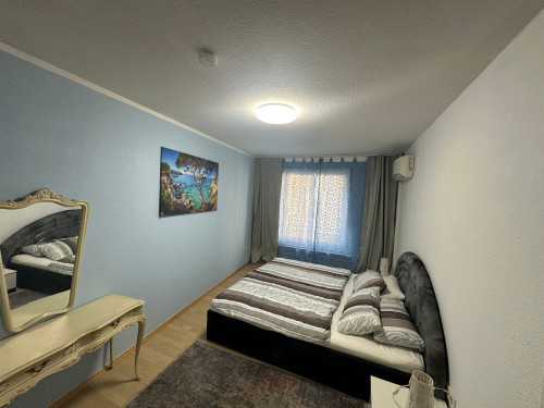 Zentral Stilvolle zwei Zimmer Wohnung, Centrally located, stylish two-room apartment