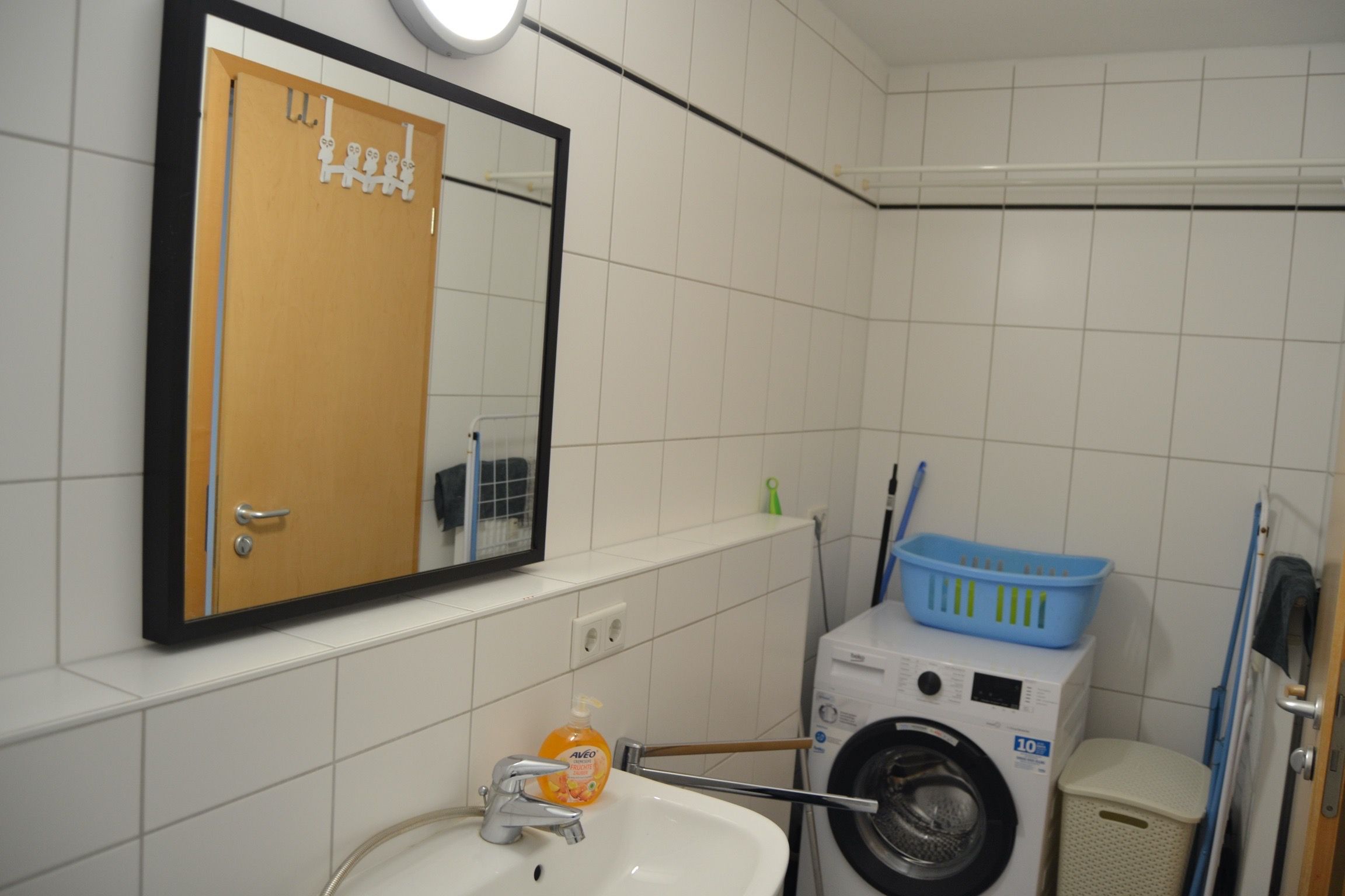 Zentral Stilvolle Zwei Zimmer Wohnung, Centrally Located, Stylish Two-Room Apartment - 14