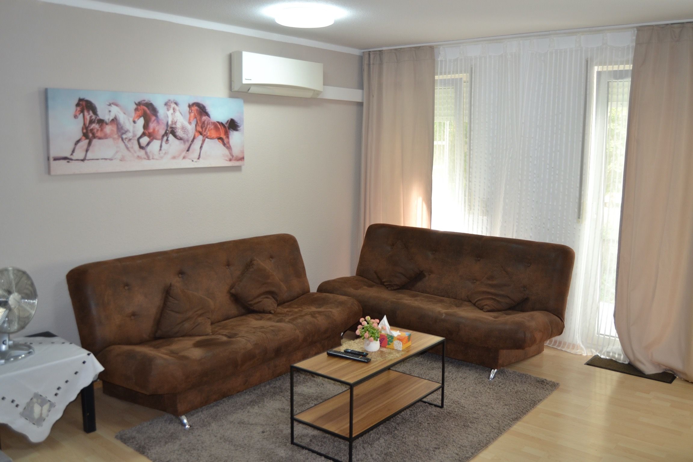Zentral Stilvolle Zwei Zimmer Wohnung, Centrally Located, Stylish Two-Room Apartment - 24