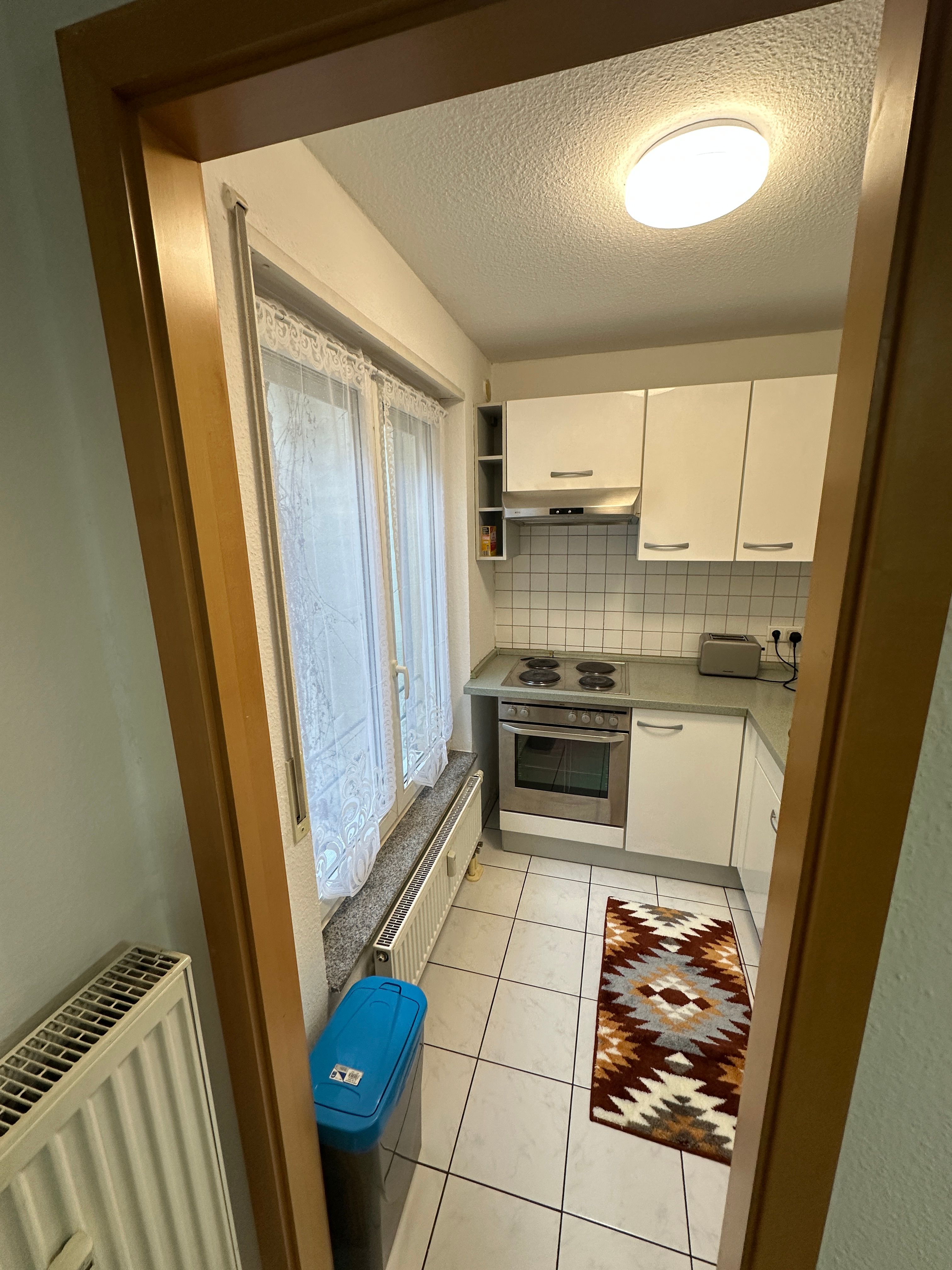Zentral Stilvolle Zwei Zimmer Wohnung, Centrally Located, Stylish Two-Room Apartment - 7