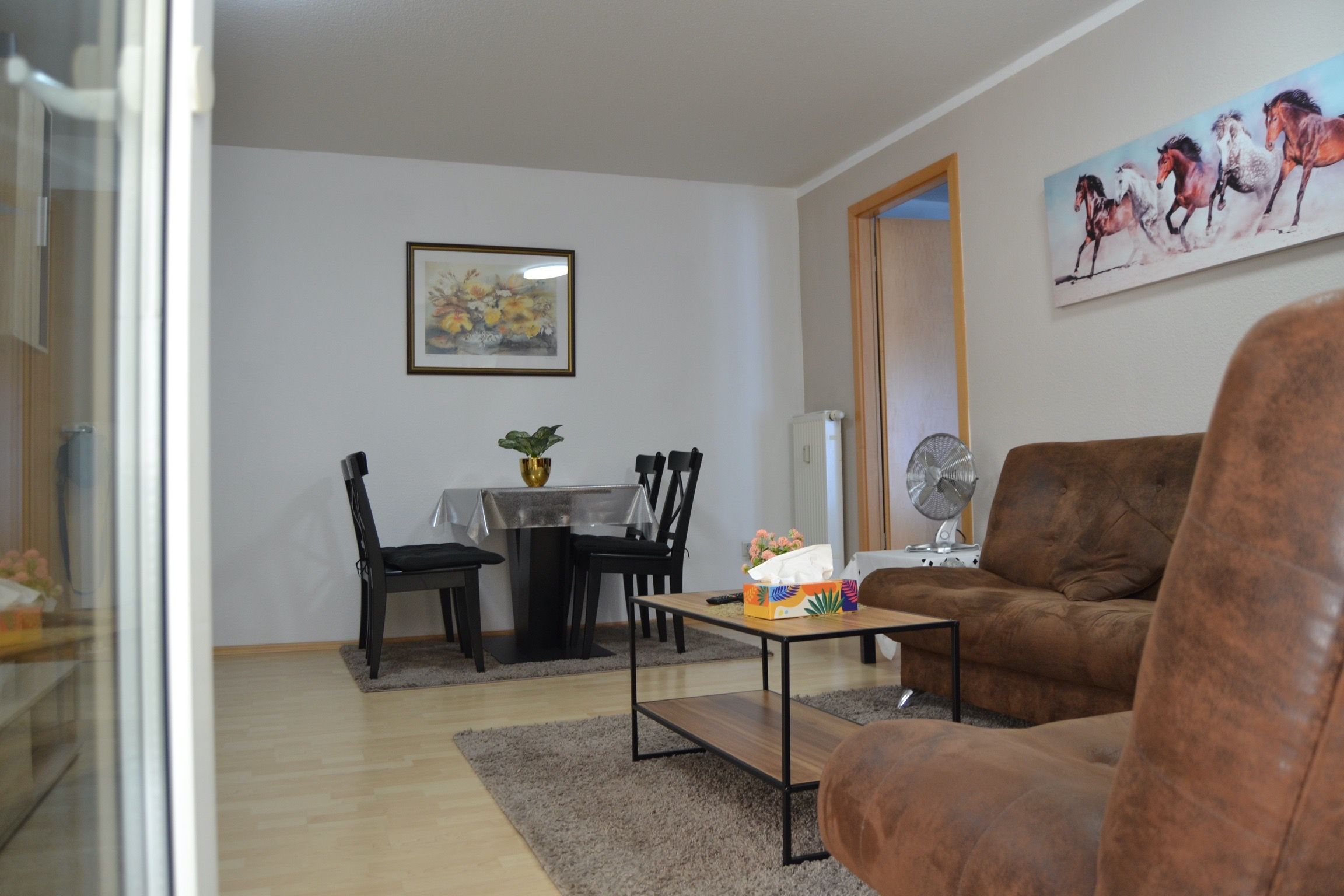 Zentral Stilvolle Zwei Zimmer Wohnung, Centrally Located, Stylish Two-Room Apartment - 23