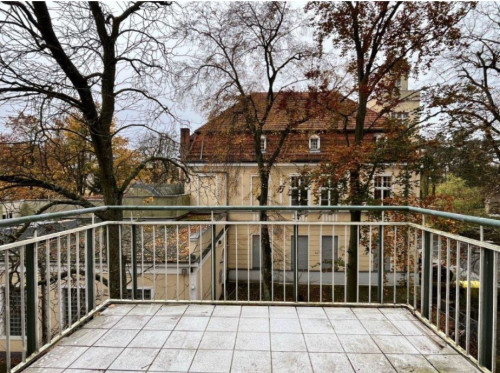 Beautiful, renovated attic apartment in a quiet area of Berlin-Spandau.
