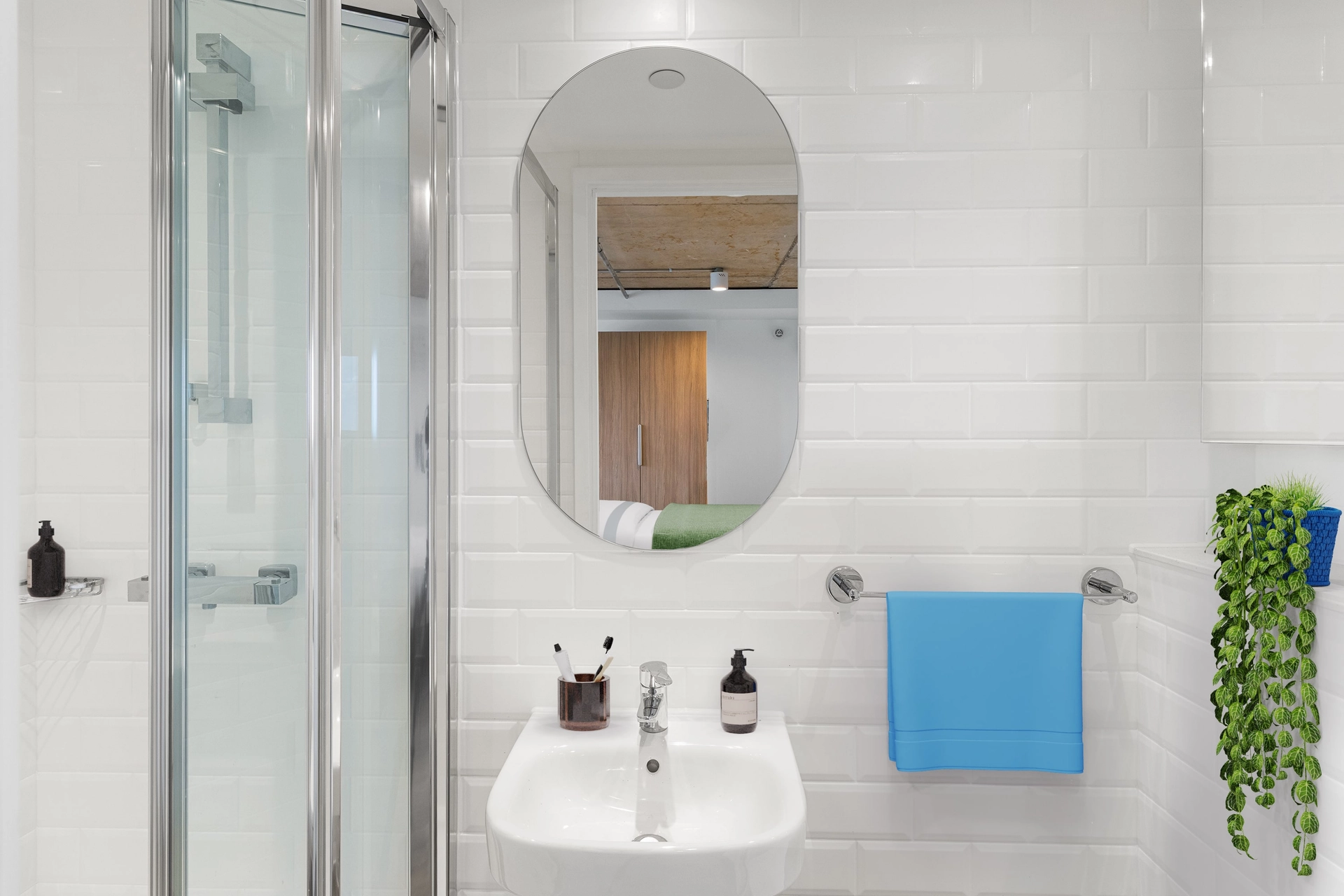 GOLD STUDIO - Canvas Arthur House - Gallery - 2