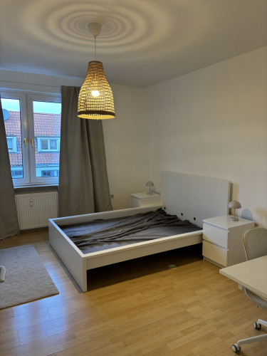 Furnished & renovated 2.5-room apartment in Holsterhausen