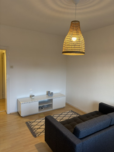 Furnished & renovated 2.5-room apartment in Holsterhausen